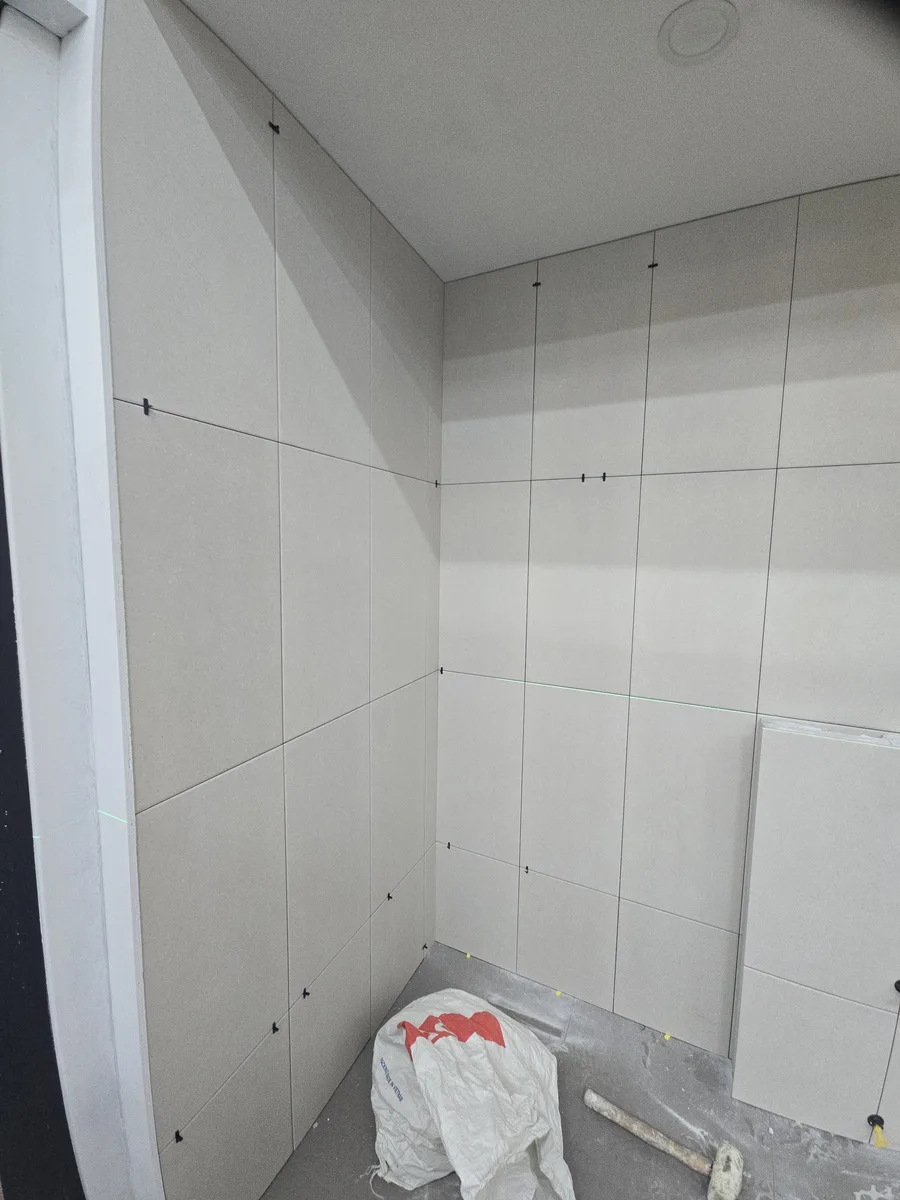 지식산업센터 화장실리모델링 용인 모서리 마감